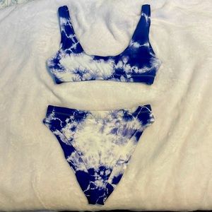 Dippin Daisys bikini size M